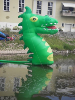 Drachen am Fluss 2013